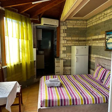 Kollombo Seaside 홈스테이 Vlorë